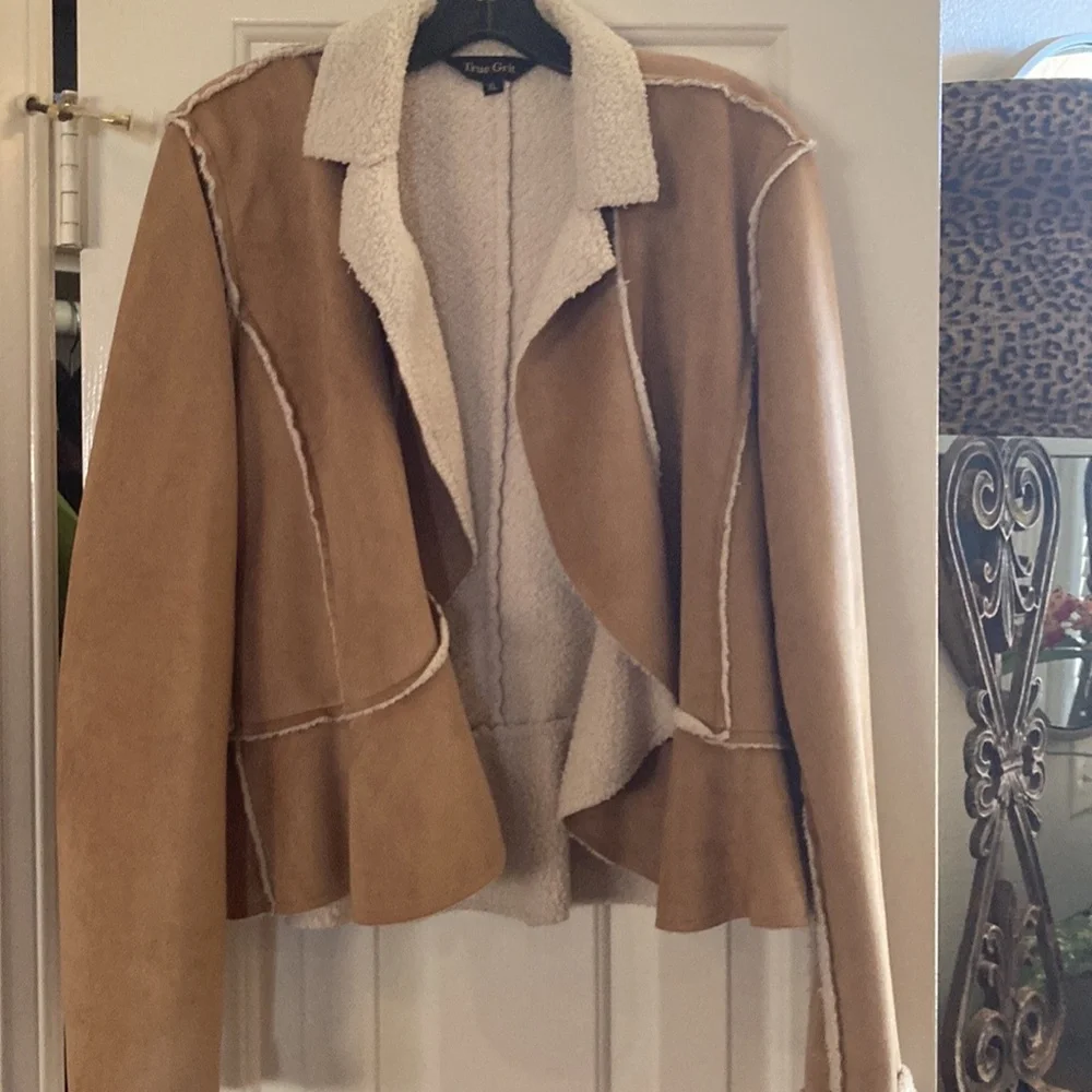 Jacket - Picture 2 of 4